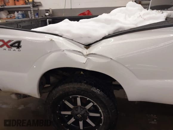 ✅ 2012 Ford F-250 XL • VIN: 1FT7X2B62CEA33077 • Lot: 41620468. Wystawiony na IAAI z przebiegiem 253 233 mil. Bezpłatny archiwum sprzedaży aukcyjnych z USA i szczegółowy raport historii pojazdu na DreamBid. Zdjęcie 17.