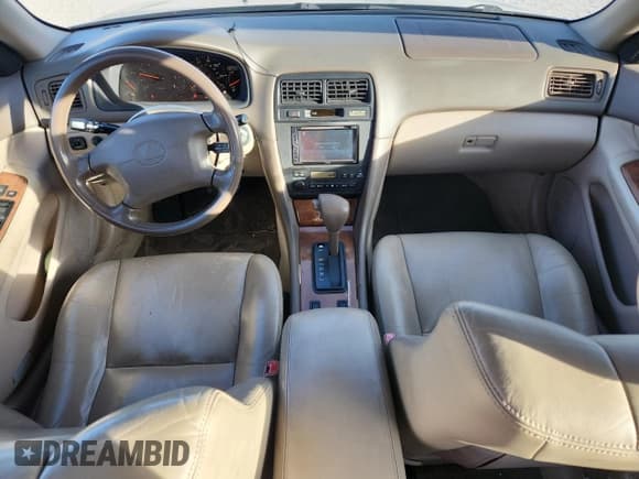 ✅ 1999 Lexus ES 300 • VIN: JT8BF28G2X0216090 • Lot: 92250495. Listed on Copart with 133,209 mi. Free auction sales archive from the USA and detailed vehicle history report at DreamBid. Image 8.
