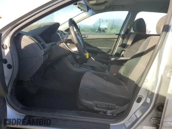 ✅ 2003 Honda Accord LX • VIN: 1HGCM66353A021612 • Lot: 91710695. Wystawiony na Copart z przebiegiem 179 300 mil. Bezpłatny archiwum sprzedaży aukcyjnych z USA i szczegółowy raport historii pojazdu na DreamBid. Zdjęcie 7.