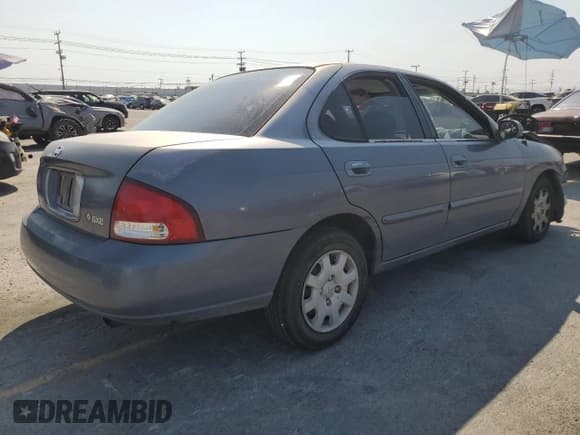 ✅ 2000 Nissan Sentra XE • VIN: 3N1CB51D5YL328151 • Лот: 64589435. Опубликован ранее на Copart с пробегом Не указан. Бесплатный доступ к архиву аукционных продаж из США и подробный отчёт об истории автомобиля на DreamBid. Изображение 3.