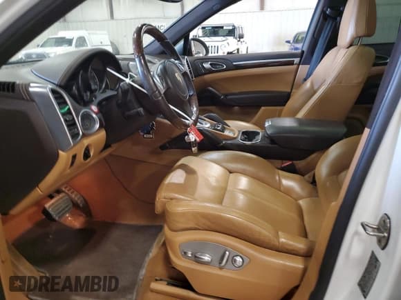 ✅ 2012 Porsche Cayenne S • VIN: WP1AB2A24CLA49892 • Lot: 53713065. Listed on Copart with 126,603 mi. Free auction sales archive from the USA and detailed vehicle history report at DreamBid. Image 7.