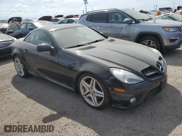 ✅ 2011 Mercedes-Benz SLK 300 • VIN: WDBWK5EA3BF242184 • Lot: 75091984. Listed on Copart with Not provided. Free auction sales archive from the USA and detailed vehicle history report at DreamBid. Image 4.