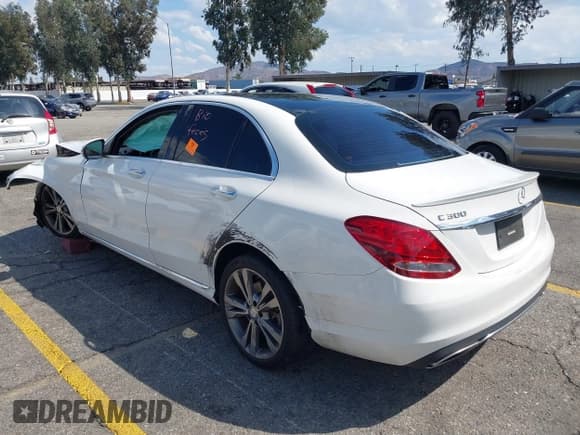 ✅ 2016 Mercedes-Benz C 300 • VIN: 55SWF4JB8GU158516 • Lot: 43270551. Listed on IAAI with 113,587 mi. Free auction sales archive from the USA and detailed vehicle history report at DreamBid. Image 3.