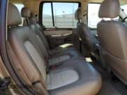 ✅ 2004 Ford Explorer Eddie Bauer • VIN: 1FMDU74W94UC01841 • Lot: 52153275. Wystawiony na Copart z przebiegiem 180 730 mil. Bezpłatny archiwum sprzedaży aukcyjnych z USA i szczegółowy raport historii pojazdu na DreamBid. Zdjęcie 11.