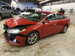 ✅ 2018 Hyundai Sonata Limited • VIN: 5NPE34AF1JH647695 • Лот: 42664063. Опубликован ранее на Copart с пробегом 42 135 миль. Бесплатный доступ к архиву аукционных продаж из США и подробный отчёт об истории автомобиля на DreamBid. Изображение 1.