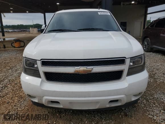 ✅ 2008 Chevrolet Suburban 2LT • VIN: 3GNFC16028G293476 • Lot: 54240355. Listed on Copart with 206,717 mi. Free auction sales archive from the USA and detailed vehicle history report at DreamBid. Image 5.