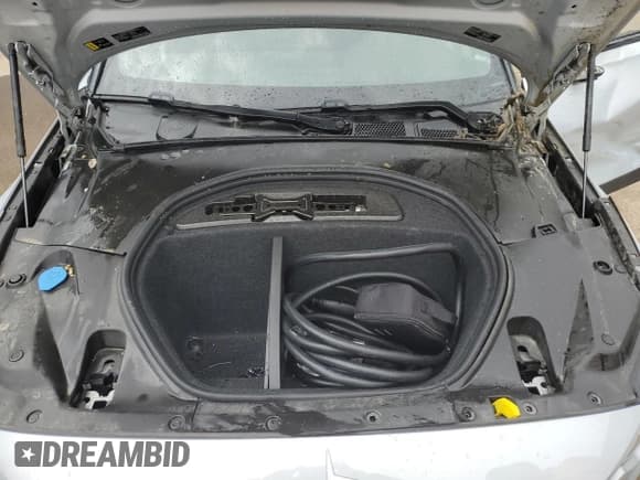 ✅ 2024 Polestar 2 • VIN: YSMFD3KA0RL241692 • Lot: 57946695. Wystawiony na Copart z przebiegiem 18 987 mil. Bezpłatny archiwum sprzedaży aukcyjnych z USA i szczegółowy raport historii pojazdu na DreamBid. Zdjęcie 11.