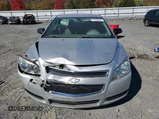 ✅ 2011 Chevrolet Malibu 1FL • VIN: 1G1ZA5EU1BF364899 • Lot: 77376754. Listed on Copart with 83,200 mi. Free auction sales archive from the USA and detailed vehicle history report at DreamBid. Image 5.