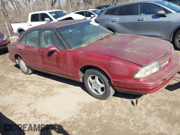 ✅ 1993 Oldsmobile 88 • VIN: 1G3HY53L7PH324217 • Lot: 41569329. Listed on IAAI with 195,116 mi. Free auction sales archive from the USA and detailed vehicle history report at DreamBid. Image 1.