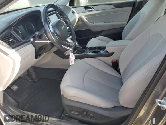 ✅ 2018 Hyundai Sonata Limited • VIN: 5NPE34AF0JH630287 • Лот: 51008163. Опубликован ранее на Copart с пробегом 96 977 миль. Бесплатный доступ к архиву аукционных продаж из США и подробный отчёт об истории автомобиля на DreamBid. Изображение 7.