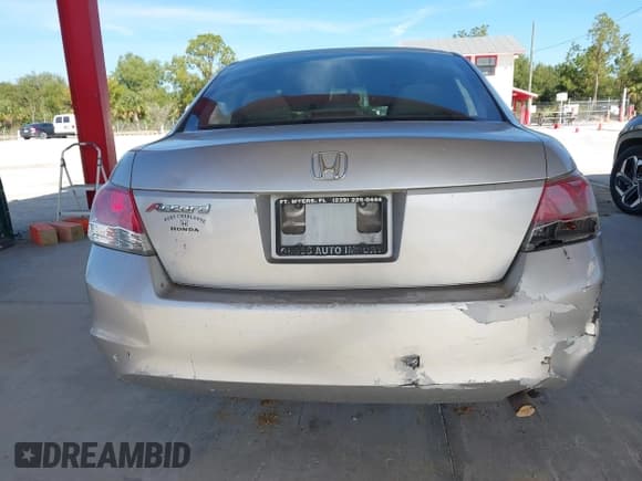 ✅ 2008 Honda Accord LX • VIN: JHMCP26368C069290 • Lot: 43821902. Wystawiony na IAAI z przebiegiem 255 158 mil. Bezpłatny archiwum sprzedaży aukcyjnych z USA i szczegółowy raport historii pojazdu na DreamBid. Zdjęcie 13.
