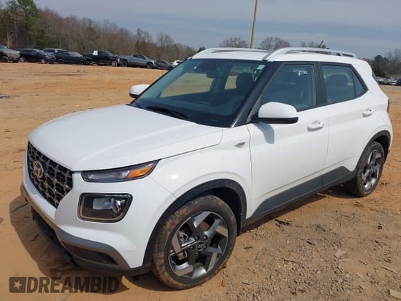 ✅ 2024 Hyundai Venue SEL • VIN: KMHRC8A3XRU294370 • Lot: 41810440. Listed on IAAI with 12,511 mi. Free auction sales archive from the USA and detailed vehicle history report at DreamBid. Image 19.