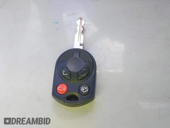 ✅ 2012 Ford Escape XLT • VIN: 1FMCU9D70CKA72639 • Лот: 41502222. Опубликован ранее на IAAI с пробегом 124 247 миль. Бесплатный доступ к архиву аукционных продаж из США и подробный отчёт об истории автомобиля на DreamBid. Изображение 11.