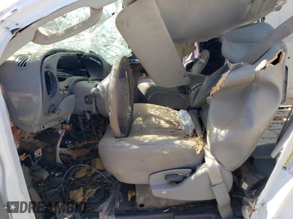 ✅ 2007 Ford Econoline Cargo Commercial • VIN: 1FTSE34L67DA01575 • Лот: 62502894. Опубликован ранее на Copart с пробегом Не указан. Бесплатный доступ к архиву аукционных продаж из США и подробный отчёт об истории автомобиля на DreamBid. Изображение 7.