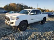 ✅ 2023 Toyota Tacoma SR5 • VIN: 3TMCZ5AN0PM624785 • Lot: 90683805. Wystawiony na Copart z przebiegiem 8 274 mil. Bezpłatny archiwum sprzedaży aukcyjnych z USA i szczegółowy raport historii pojazdu na DreamBid. Zdjęcie 1.