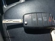 ✅ 2017 Kia Sorento LX • VIN: 5XYPGDA35HG327932 • Лот: 42819724. Опубликован ранее на IAAI с пробегом 112 290 миль. Бесплатный доступ к архиву аукционных продаж из США и подробный отчёт об истории автомобиля на DreamBid. Изображение 11.