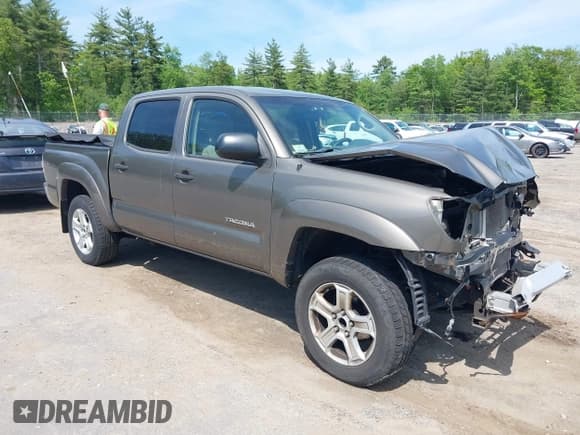 ✅ 2013 Toyota Tacoma • VIN: 5TFJX4CN2DX023064 • Lot: 42419032. Listed on IAAI with 223,413 mi. Free auction sales archive from the USA and detailed vehicle history report at DreamBid. Image 1.