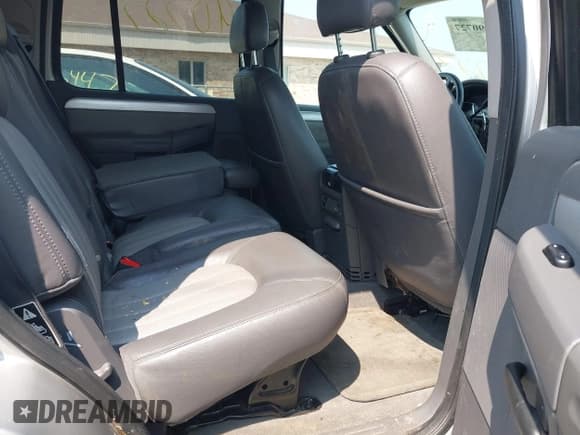 ✅ 2003 Mercury Mountaineer Convenience • VIN: 4M2DU86W23ZJ36754 • Lot: 42490727. Wystawiony na IAAI z przebiegiem 171 019 mil. Bezpłatny archiwum sprzedaży aukcyjnych z USA i szczegółowy raport historii pojazdu na DreamBid. Zdjęcie 8.