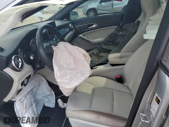 2015 Mercedes-Benz CLA 250 с VIN WDDSJ4EB3FN216496, выставлен на аукционе Copart как лот 80718705 с пробегом 234 521 миль миль и Списание • Salvage title. История ставок и продаж доступна на DreamBid. Изображение 7.