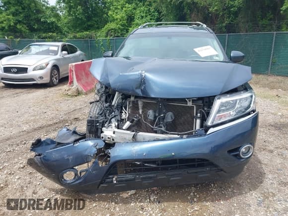 ✅ 2015 Nissan Pathfinder SL • VIN: 5N1AR2MM8FC639152 • Lot: 42234967. Wystawiony na IAAI z przebiegiem 187 061 mil. Bezpłatny archiwum sprzedaży aukcyjnych z USA i szczegółowy raport historii pojazdu na DreamBid. Zdjęcie 12.