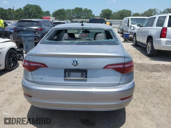 ✅ 2021 Volkswagen Jetta S • VIN: 3VWC57BU8MM008208 • Lot: 42529699. Listed on IAAI with 93,717 mi. Free auction sales archive from the USA and detailed vehicle history report at DreamBid. Image 16.
