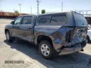 ✅ 2017 Toyota Tundra SR5 • VIN: 5TFEY5F13HX223809 • Лот: 51860385. Опубликован ранее на Copart с пробегом 83 249 миль. Бесплатный доступ к архиву аукционных продаж из США и подробный отчёт об истории автомобиля на DreamBid. Изображение 2.