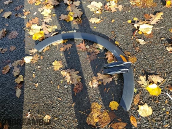 ✅ 2025 Buick Encore GX Preferred • VIN: KL4AMCSL6SB155994 • Lot: 90871595. Wystawiony na Copart z przebiegiem 16 365 mil. Bezpłatny archiwum sprzedaży aukcyjnych z USA i szczegółowy raport historii pojazdu na DreamBid. Zdjęcie 13.