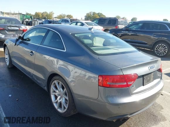 ✅ 2012 Audi A5 Premium Plus • VIN: WAULFAFR1CA004528 • Lot: 43497698. Listed on IAAI with 110,422 mi. Free auction sales archive from the USA and detailed vehicle history report at DreamBid. Image 3.