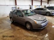 ✅ 2011 Ford Focus SE • VIN: 1FAHP3FN2BW100710 • Lot: 93394215. Wystawiony na Copart z przebiegiem 121 889 mil. Bezpłatny archiwum sprzedaży aukcyjnych z USA i szczegółowy raport historii pojazdu na DreamBid. Zdjęcie 4.