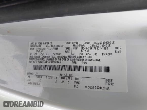 ✅ 2018 Ford F-250 XL • VIN: 1FT7X2B6XJEB92345 • Lot: 43143359. Wystawiony na IAAI z przebiegiem 140 921 mil. Bezpłatny archiwum sprzedaży aukcyjnych z USA i szczegółowy raport historii pojazdu na DreamBid. Zdjęcie 9.