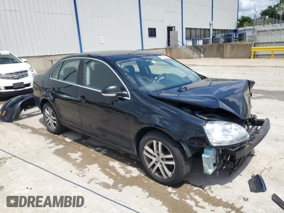 ✅ 2006 Volkswagen Jetta 2.5L • VIN: 3VWRF71K76M619633 • Лот: 68344115. Опубликован ранее на Copart с пробегом 136 632 миль. Бесплатный доступ к архиву аукционных продаж из США и подробный отчёт об истории автомобиля на DreamBid. Изображение 4.