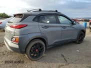 ✅ 2021 Hyundai Kona Night Edition • VIN: KM8K6CA5XMU714439 • Лот: 74201784. Опубликован ранее на Copart с пробегом 46 368 миль. Бесплатный доступ к архиву аукционных продаж из США и подробный отчёт об истории автомобиля на DreamBid. Изображение 3.
