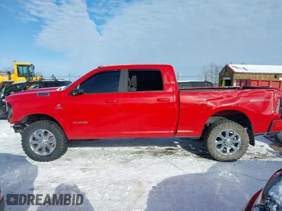✅ 2022 Ram 2500 Lone Star • VIN: 3C6UR5DLXNG391497 • Lot: 41579929. Listed on IAAI with 26,373 mi. Free auction sales archive from the USA and detailed vehicle history report at DreamBid. Image 15.