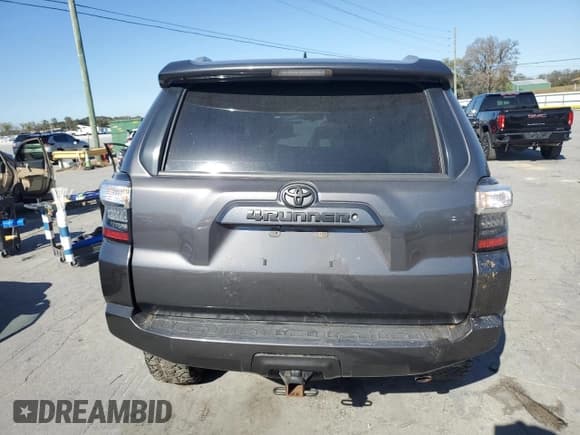 ✅ 2015 Toyota 4Runner Limited • VIN: JTEBU5JR0F5228028 • Лот: 89818825. Опубликован ранее на Copart с пробегом 154 475 миль. Бесплатный доступ к архиву аукционных продаж из США и подробный отчёт об истории автомобиля на DreamBid. Изображение 6.