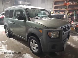 ✅ 2003 Honda Element EX • VIN: 5J6YH285X3L035715 • Lot: 43831423. Listed on IAAI with 233,916 mi. Free auction sales archive from the USA and detailed vehicle history report at DreamBid. Image 1.