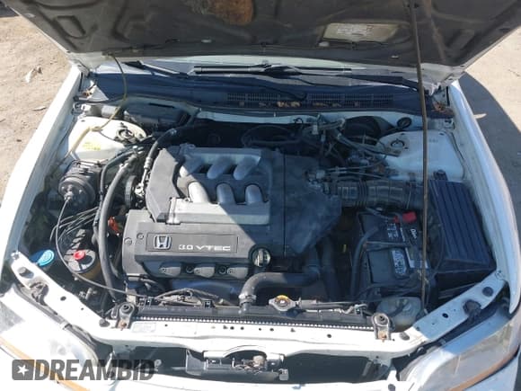 ✅ 2002 Honda Accord EX • VIN: 1HGCG16522A072379 • Lot: 43315499. Listed on IAAI with 217,285 mi. Free auction sales archive from the USA and detailed vehicle history report at DreamBid. Image 10.