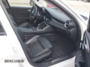 ✅ 2018 Alfa Romeo Giulia Ti Sport • VIN: ZARFAEEN4J7575502 • Лот: 41506566. Опубликован ранее на IAAI с пробегом 85 786 миль. Бесплатный доступ к архиву аукционных продаж из США и подробный отчёт об истории автомобиля на DreamBid. Изображение 5.