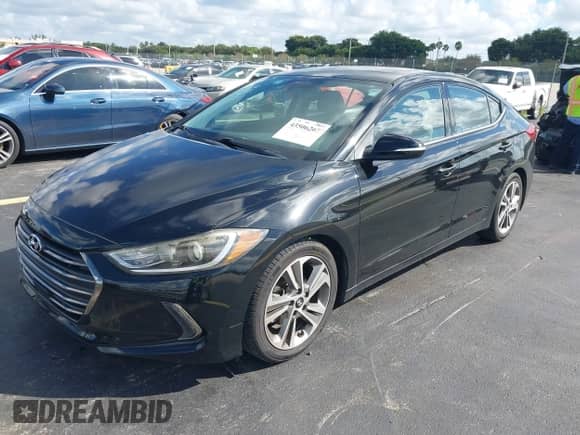 2018 Hyundai Elantra Value Edition с VIN 5NPD84LF7JH225215, выставлен на аукционе IAAI как лот 43506267 с пробегом 27 618 миль миль и . История ставок и продаж доступна на DreamBid. Изображение 2.