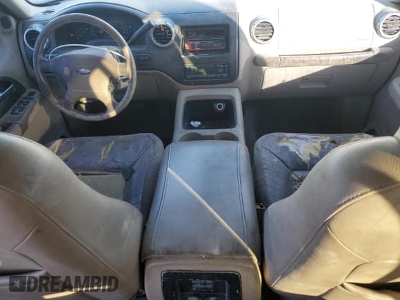 ✅ 2003 Ford Expedition Eddie Bauer • VIN: 1FMPU17L03LC00707 • Лот: 90081095. Опубликован ранее на Copart с пробегом 266 472 миль. Бесплатный доступ к архиву аукционных продаж из США и подробный отчёт об истории автомобиля на DreamBid. Изображение 8.