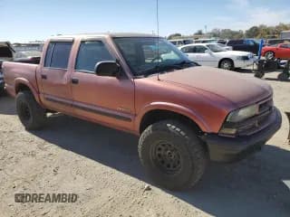 ✅ 2002 Chevrolet S-10 LS • VIN: 1GCDT13W92K224518 • Лот: 76748894. Опубликован ранее на Copart с пробегом 196 469 миль. Бесплатный доступ к архиву аукционных продаж из США и подробный отчёт об истории автомобиля на DreamBid. Изображение 4.