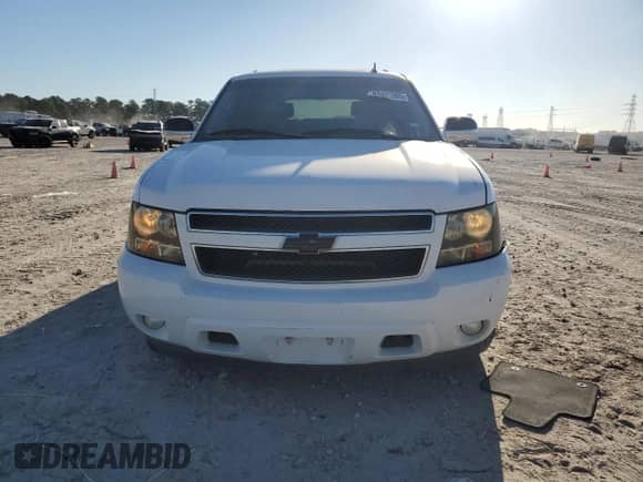 2008 Chevrolet Tahoe 2LT with VIN 1GNFC13048R268387, listed as a Copart auction lot 87075985 with 215,039 mi miles and Salvage title. Bid and sale history available at DreamBid. Image 5.