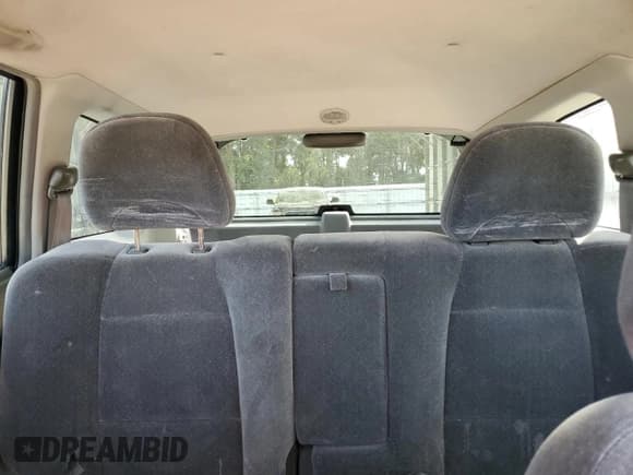 ✅ 2001 Hyundai Santa Fe GLS • VIN: KM8SC83D81U006955 • Лот: 92374625. Опубликован ранее на Copart с пробегом 156 622 миль. Бесплатный доступ к архиву аукционных продаж из США и подробный отчёт об истории автомобиля на DreamBid. Изображение 10.