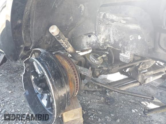 ✅ 2015 Ram 2500 Longhorn • VIN: 3C6UR5GL7FG601471 • Лот: 41775819. Опубликован ранее на IAAI с пробегом 292 508 миль. Бесплатный доступ к архиву аукционных продаж из США и подробный отчёт об истории автомобиля на DreamBid. Изображение 18.