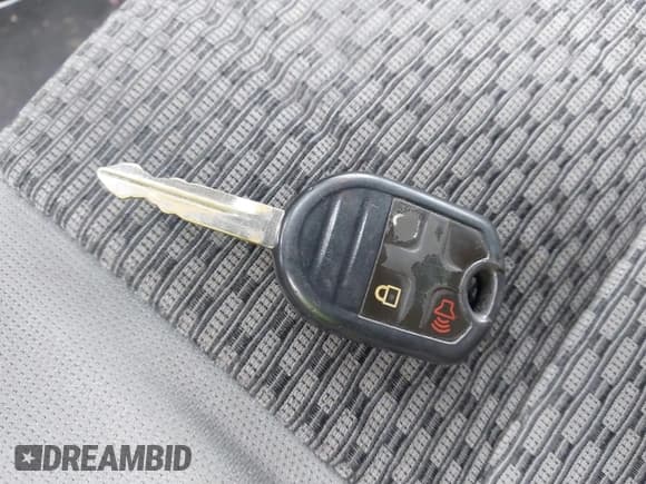 ✅ 2011 Ford F-250 XL • VIN: 1FT7X2B64BEB73064 • Lot: 41707050. Listed on IAAI with 126,547 mi. Free auction sales archive from the USA and detailed vehicle history report at DreamBid. Image 11.