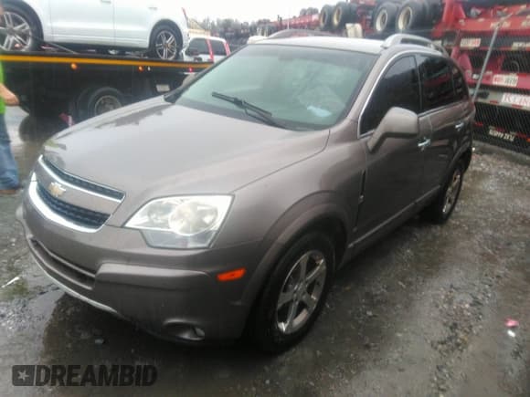 ✅ 2012 Chevrolet Captiva Sport LT • VIN: 3GNAL3E53CS530582 • Lot: 40779262. Wystawiony na IAAI z przebiegiem 192 222 mil. Bezpłatny archiwum sprzedaży aukcyjnych z USA i szczegółowy raport historii pojazdu na DreamBid. Zdjęcie 2.