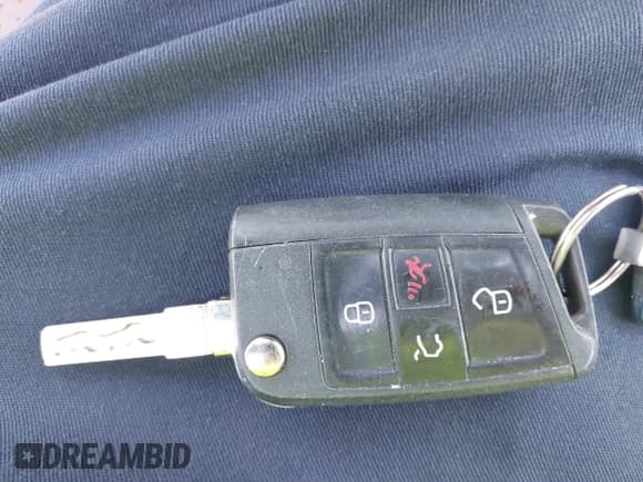 ✅ 2019 Volkswagen Golf S • VIN: 3VWH17AU5KM518869 • Lot: 42457303. Wystawiony na IAAI z przebiegiem 101 107 mil. Bezpłatny archiwum sprzedaży aukcyjnych z USA i szczegółowy raport historii pojazdu na DreamBid. Zdjęcie 11.