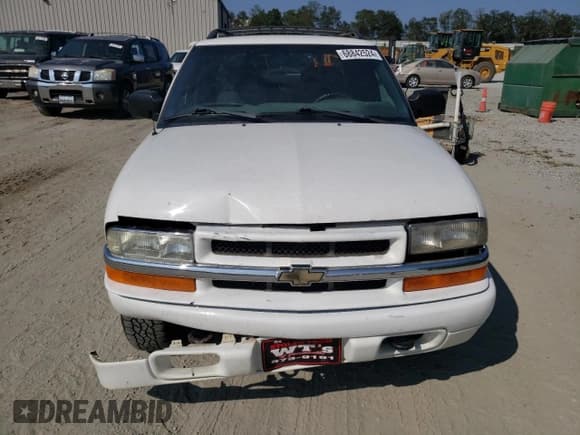 ✅ 2003 Chevrolet S-10 LS • VIN: 1GCDT13X53K106637 • Лот: 68842524. Опубликован ранее на Copart с пробегом 182 096 миль. Бесплатный доступ к архиву аукционных продаж из США и подробный отчёт об истории автомобиля на DreamBid. Изображение 5.