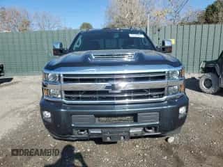 2019 Chevrolet Silverado 3500HD High Country с VIN 1GC4KYEY3KF257534, выставлен на аукционе Copart как лот 78550964 с пробегом 254 955 миль миль и На запчасти • Non repairable. История ставок и продаж доступна на DreamBid. Изображение 5.