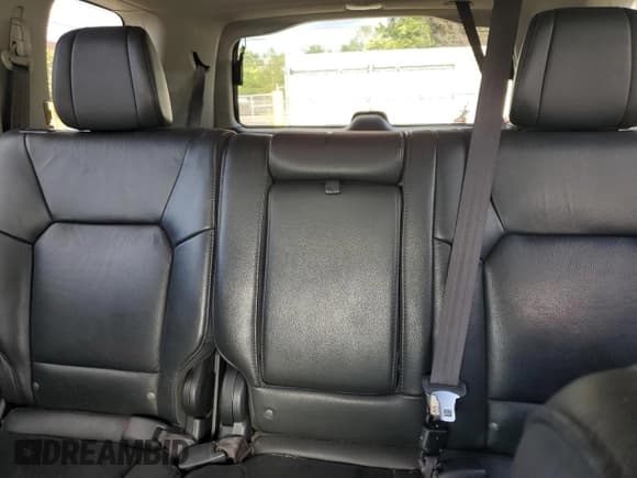 ✅ 2014 Honda Pilot EX-L • VIN: 5FNYF4H53EB038355 • Lot: 68452885. Listed on Copart with 132,794 mi. Free auction sales archive from the USA and detailed vehicle history report at DreamBid. Image 10.