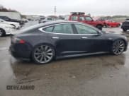 ✅ 2013 Tesla Model S Performance • VIN: 5YJSA1DP3DFP28874 • Lot: 90341595. Wystawiony na Copart z przebiegiem 58 649 mil. Bezpłatny archiwum sprzedaży aukcyjnych z USA i szczegółowy raport historii pojazdu na DreamBid. Zdjęcie 3.